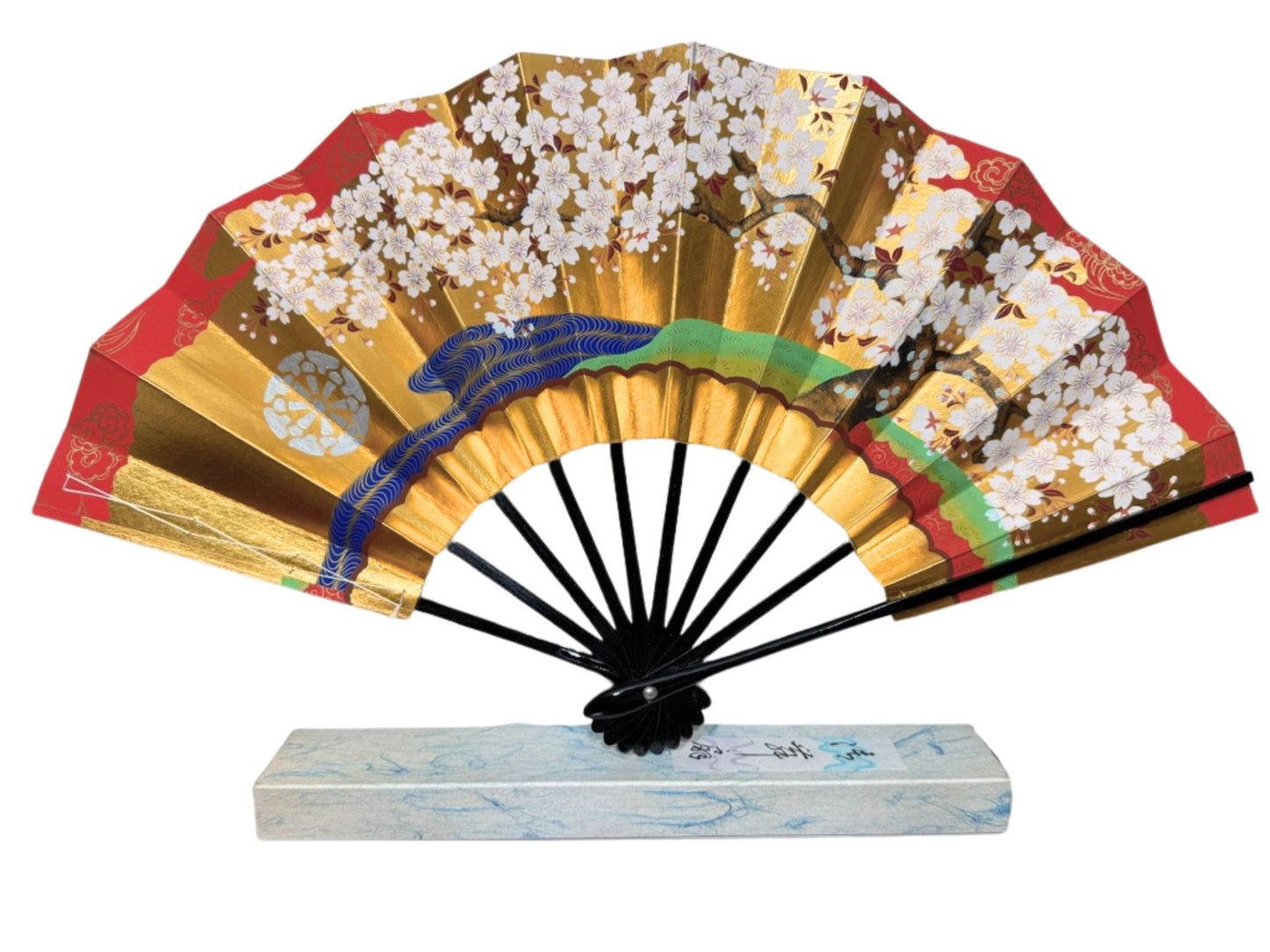 Éventail traditionnel japonais fond doré et fleurs de cerisiers de dos