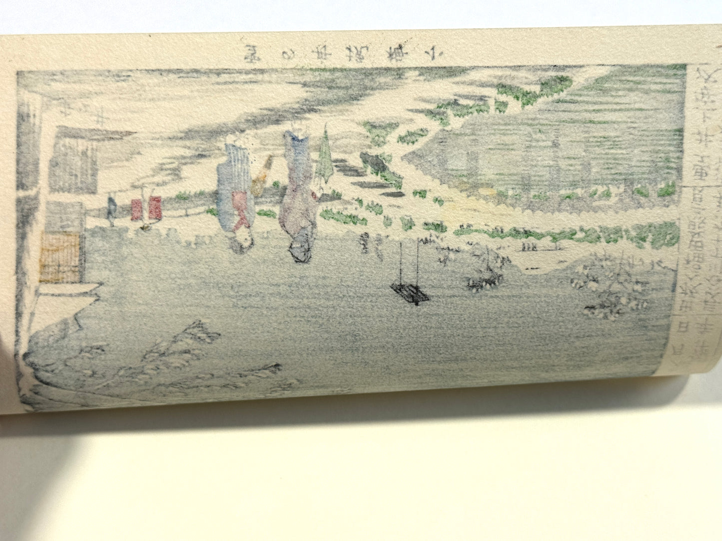 Estampe Japonaise neige Tokyo, Inoue Yasuji estampe, chemin de halage Kôme, pont japonais, Tokyo Meiji hiver, gravure sur bois neige, femmes en kimono, dos
