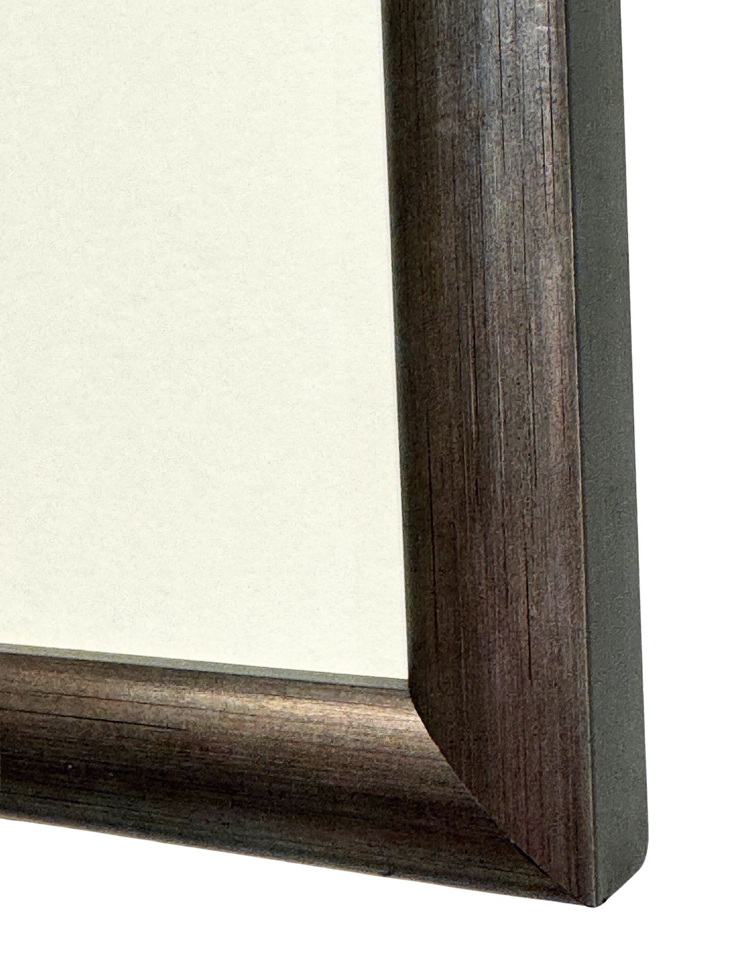 gros plan sur l'angle du cadre argent foncé