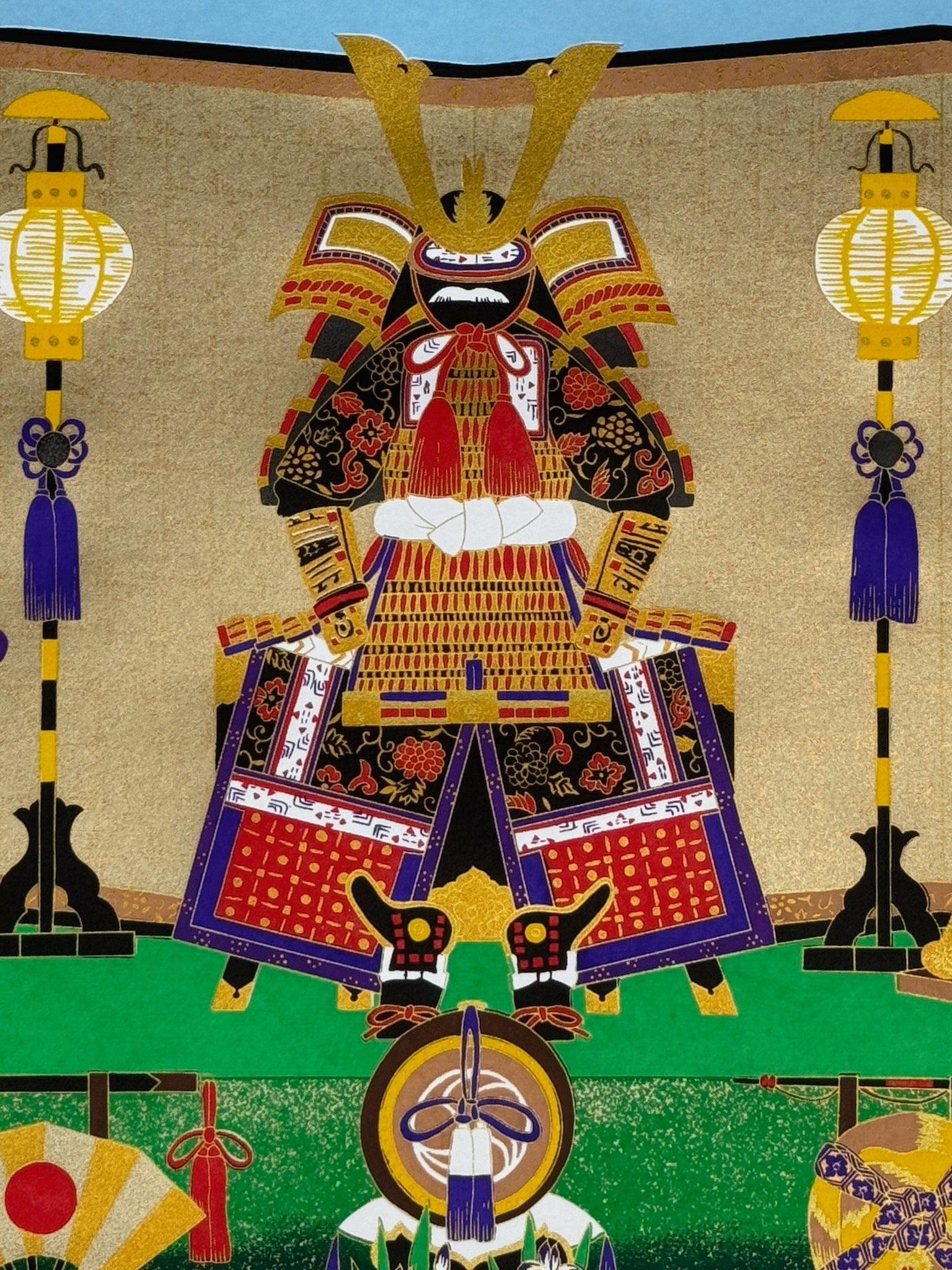 Sérigraphie Japonaise, fête des garçons, armure complète de samourai grand casque, arc, flèches. Deux lanternes.