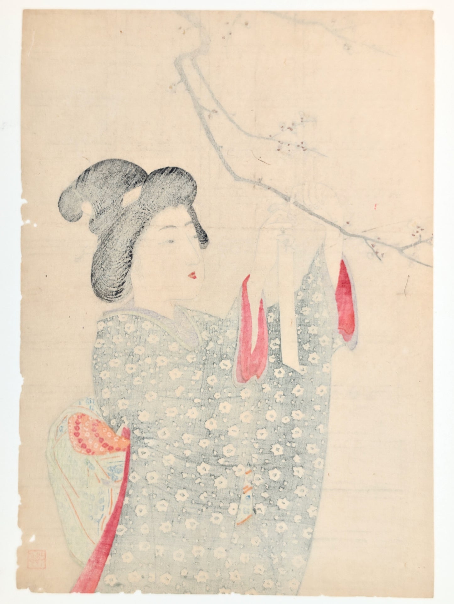Estampe japonaise de Suzuki Kason montrant une femme en kimono fixant un vœu sur une branche de prunier en fleurs. Dos estampe.
