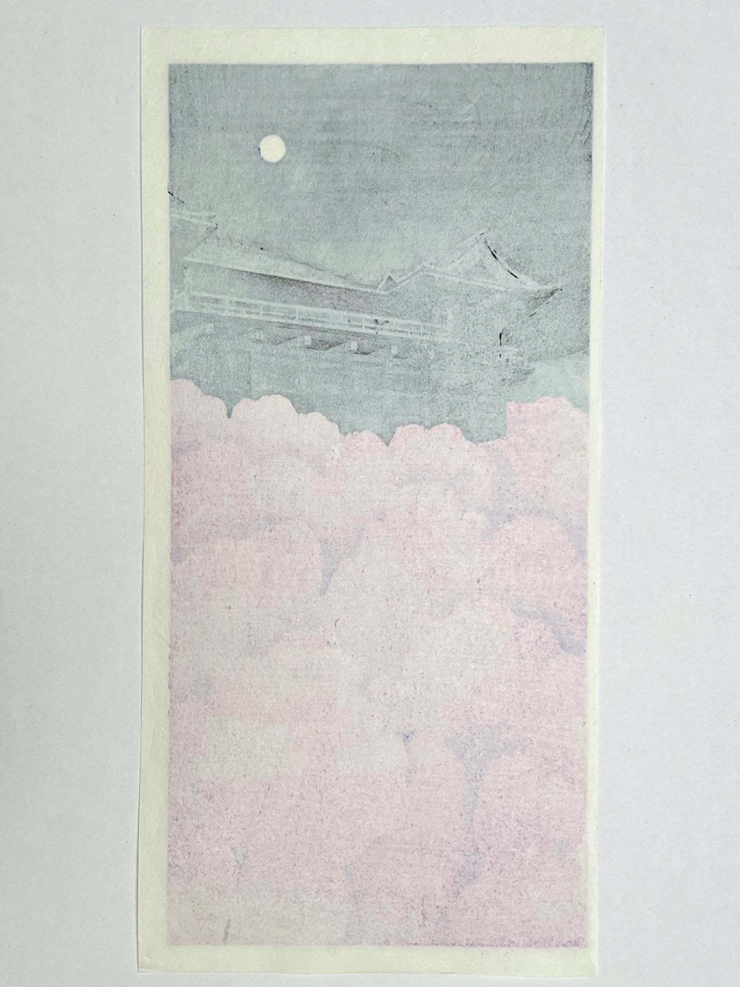 estampe japonaise de Kato Teruhide nuit pleine lune kiyomizu au printemps sous les cerisiers en fleurs, dos de l'estampe