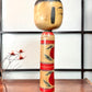 Kokeshi Togatta de Sato Benkichi motifs camelia profil droit