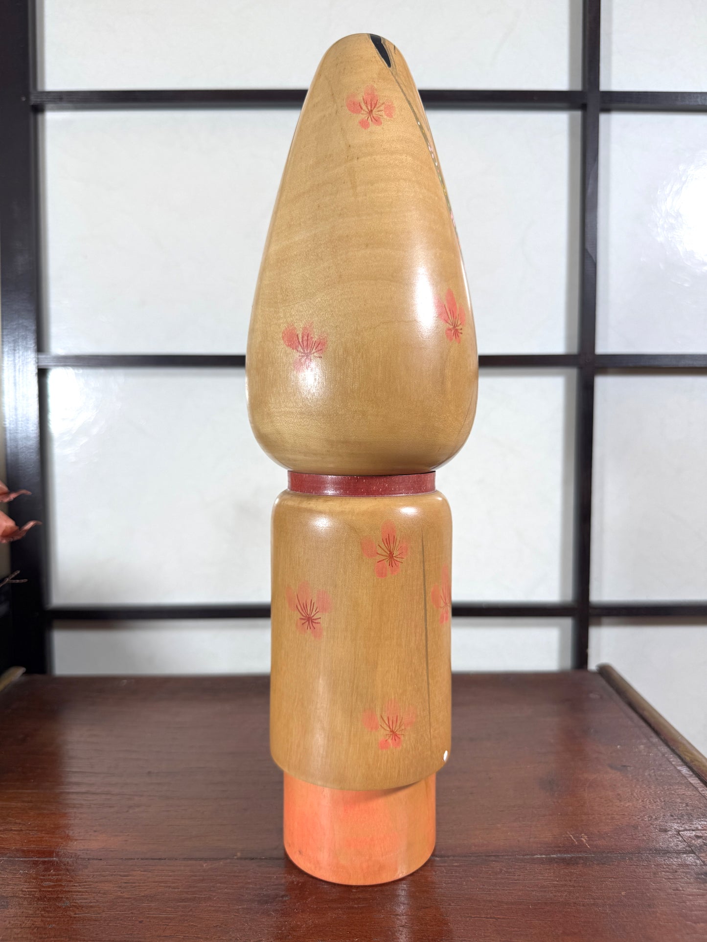 Kokeshi ume gomoro de Takahashi Hashime profil droit 