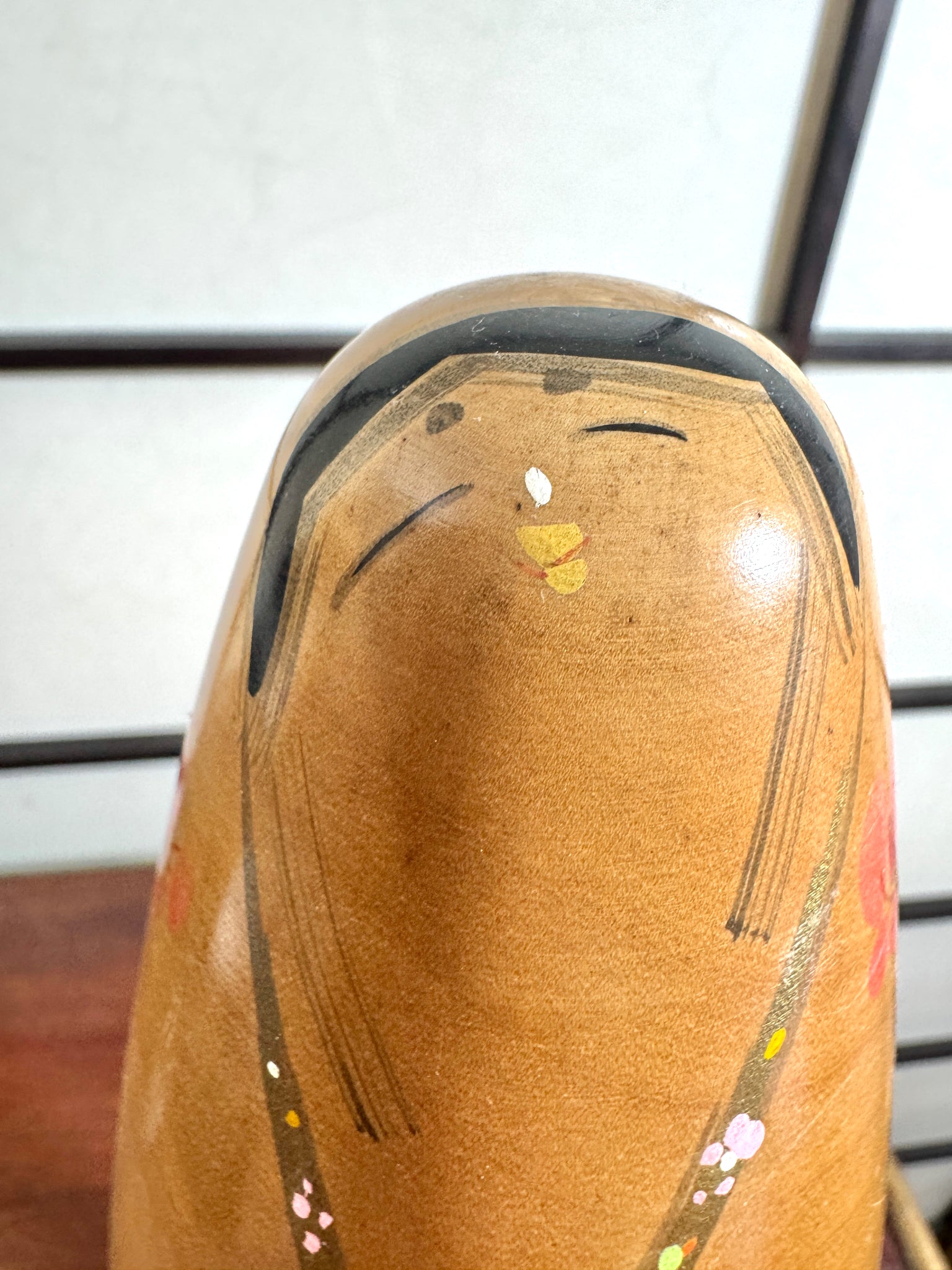 Kokeshi ume gomoro de Takahashi Hashime tête souriante