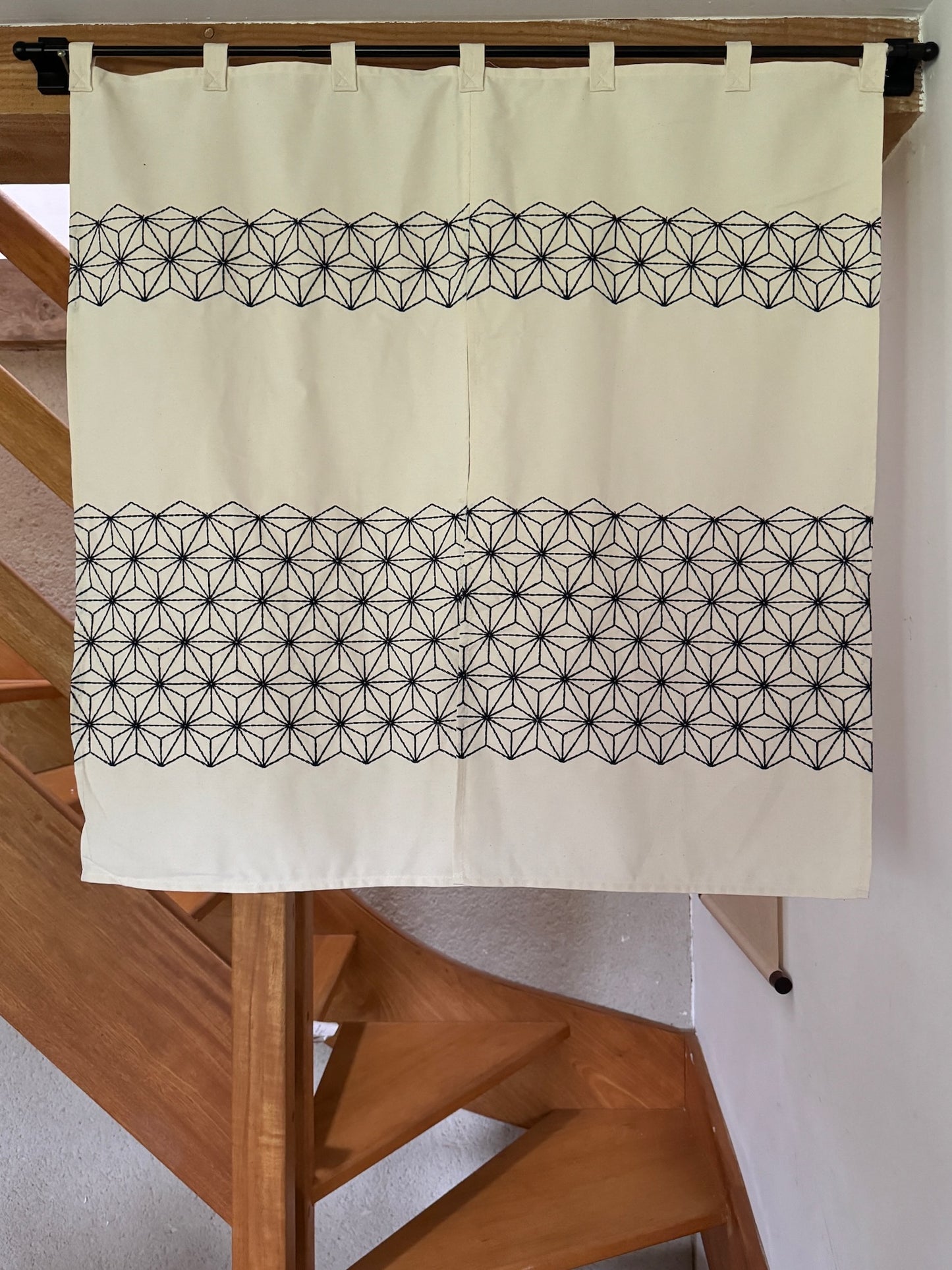 Noren_rideau-japonais-broderie_sashiko presentation
