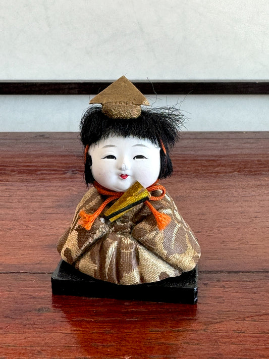 Poupée Japonaise Traditionnelle Kimekomi | Avec Eventail