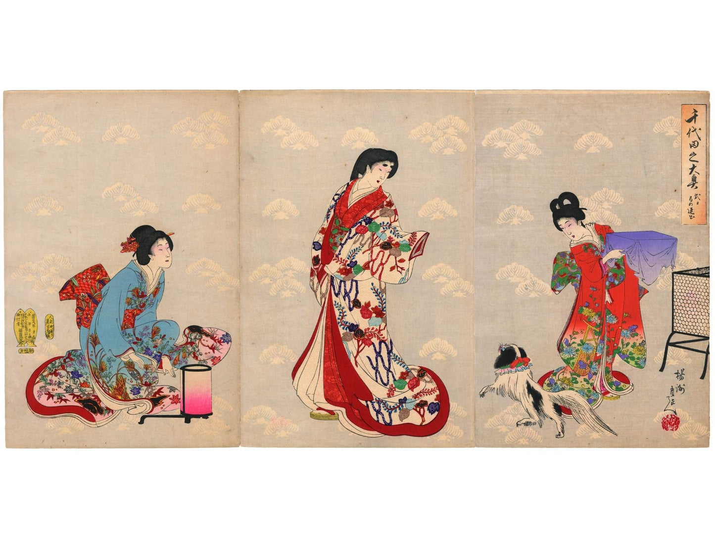 estampe japonaise en triptyque de Chikanobu, série Intérieur du palais Chiyoda, trois femmes dans des kimonos somptueux jouent avec un chien.