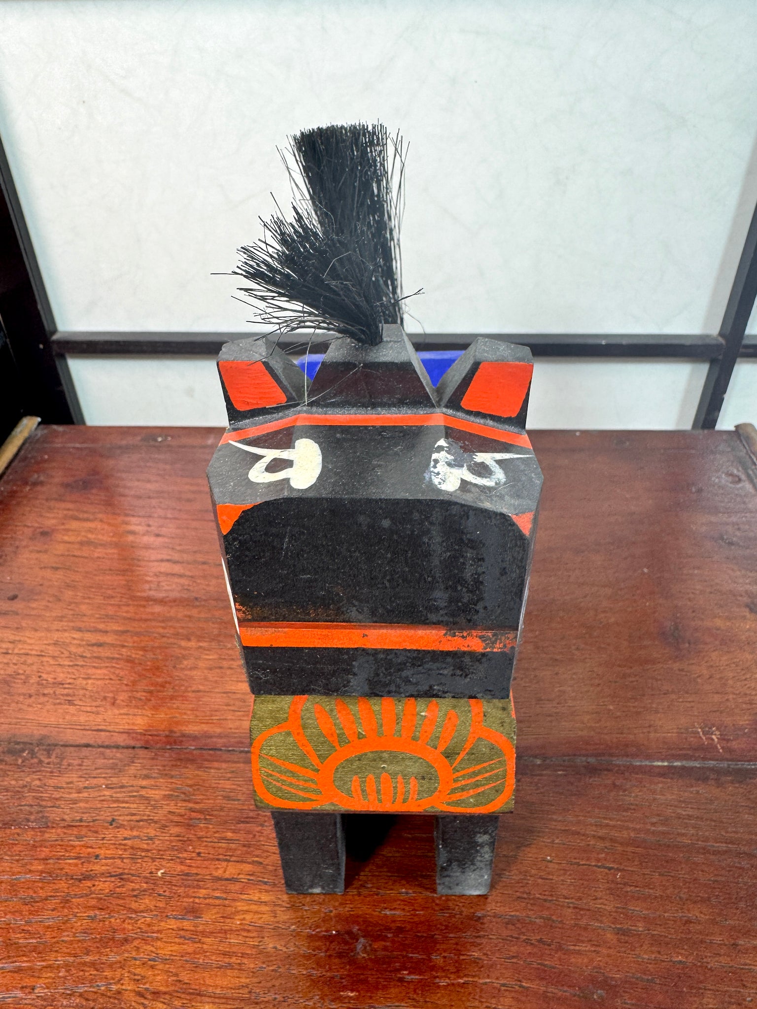 cheval miharu traditionnel japonais noir visage