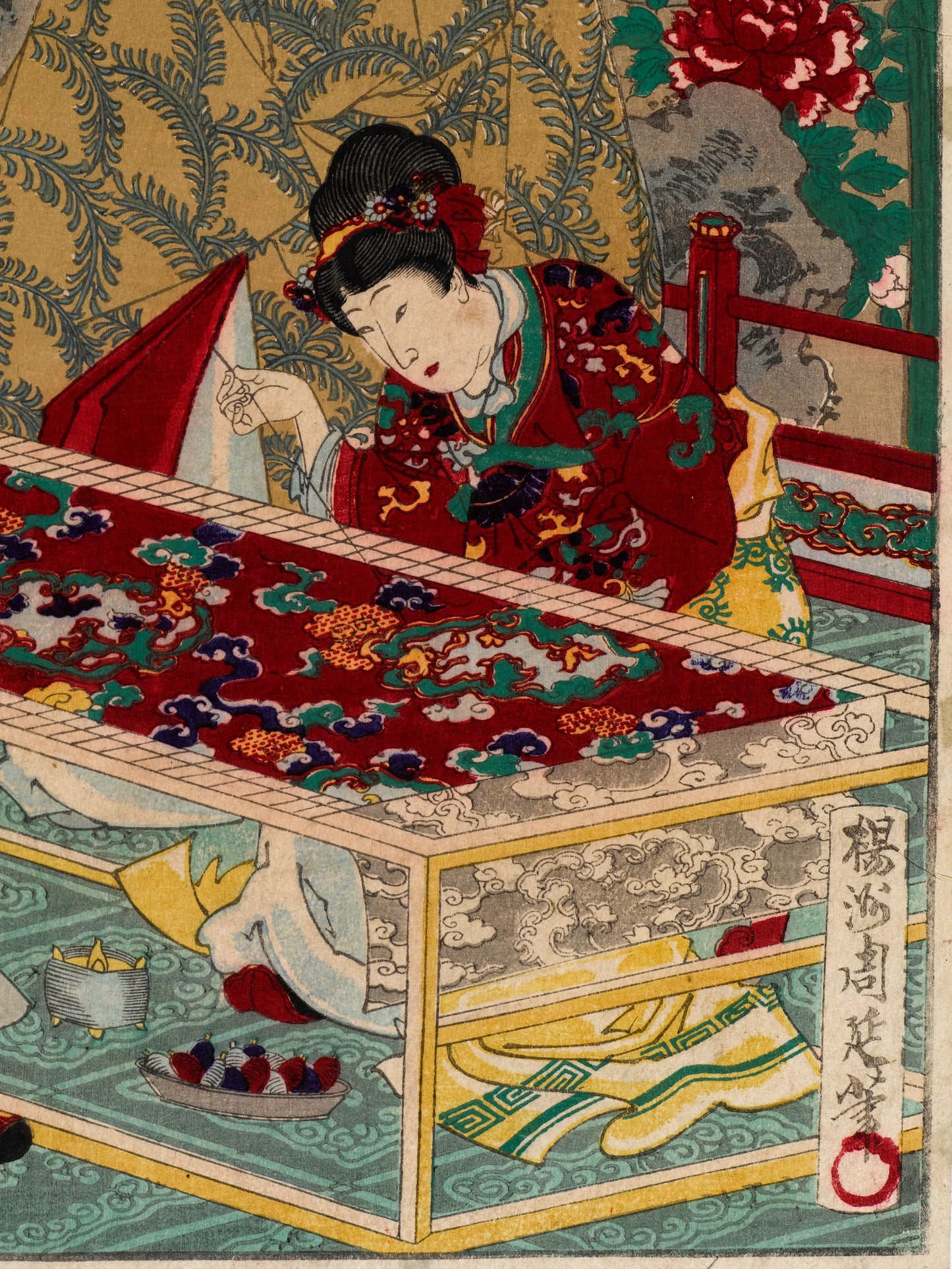 Estampes japonaise Chikanobu série brocards de l'est n° 38, brodeuse aiguilles à la main, tissu rouge sur métier à tisser,  broderies traditionnelles chinoises materiel de couture sous la table