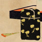 estampe japonaise triptyque de Chikanobu coulisse de théatre No Intérieur Palais de Chiyoda, détail boite noir laquée feuilles or et éventail 