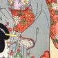 Estampe japonaise triptyque de Chikanobu, kimono tissu motifs fleurs gris et rouge