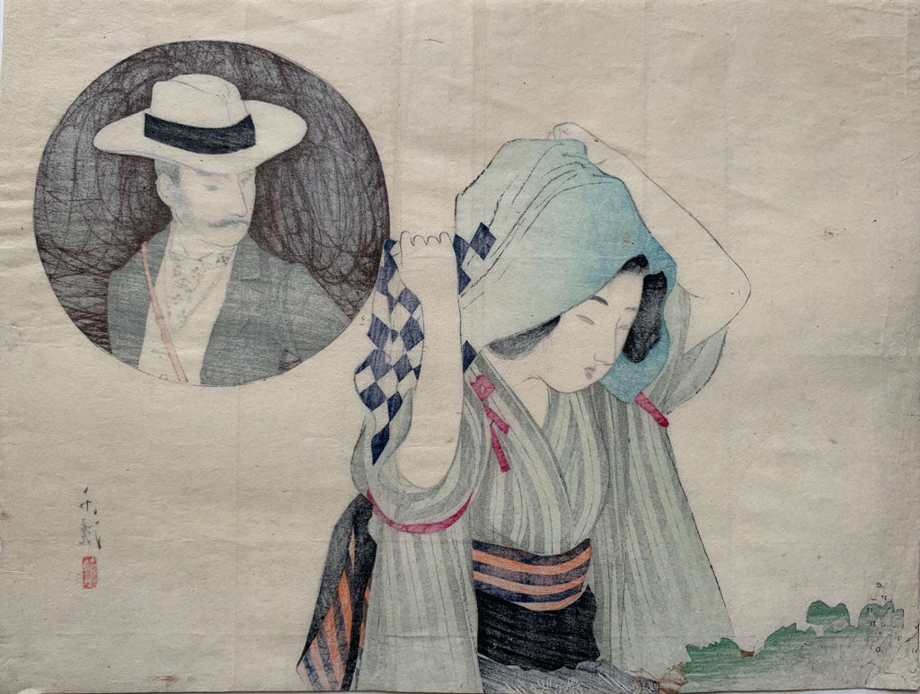 Estampe japonaise femme replaçant son foulard bleu sur la tête, portrait d'homme en chapeau dans un cartouche rond, la regardant, verso de l'estampe