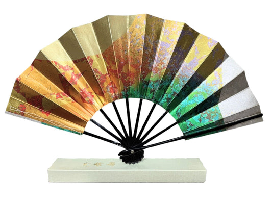 eventail traditionnel japonais couleurs cuivrées avec sa boite