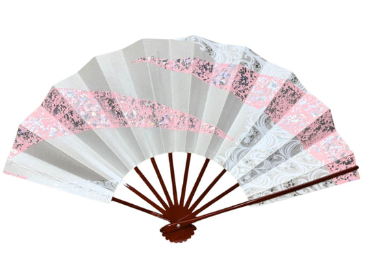 éventail traditionnel japonais argent et rose aux motifs paillettes et vagues blanches 