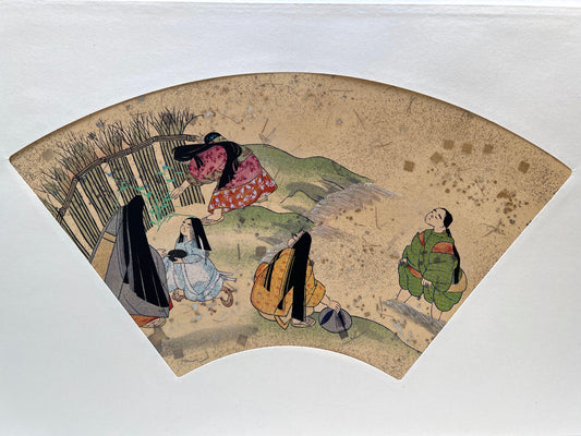 Estampe japonaise en forme d'éventail parsemée de fragments d'or et d'argent, quatre femmes et une jeune filles cueillent des roseaux, série sutra du lotus.