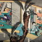 estampe japonaise intérieur d'une auberge avec voyageurs et geishas, palmier et lanterne central