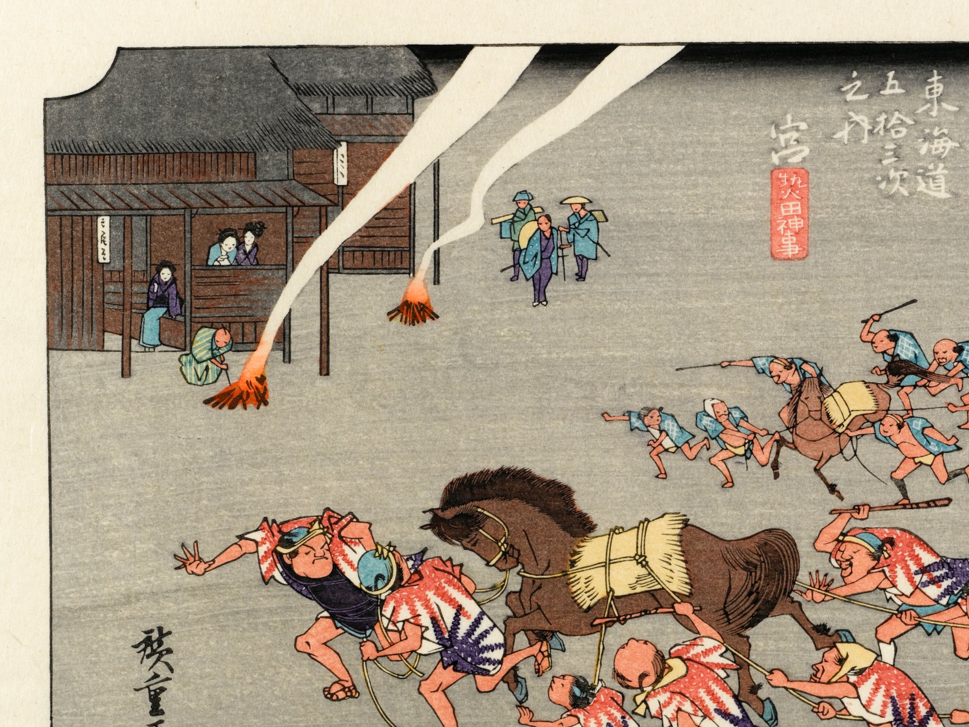 estampe japonaise course chevaux avec tori en premier plan, quart haut gauche de l'estampe, des feux allumés
