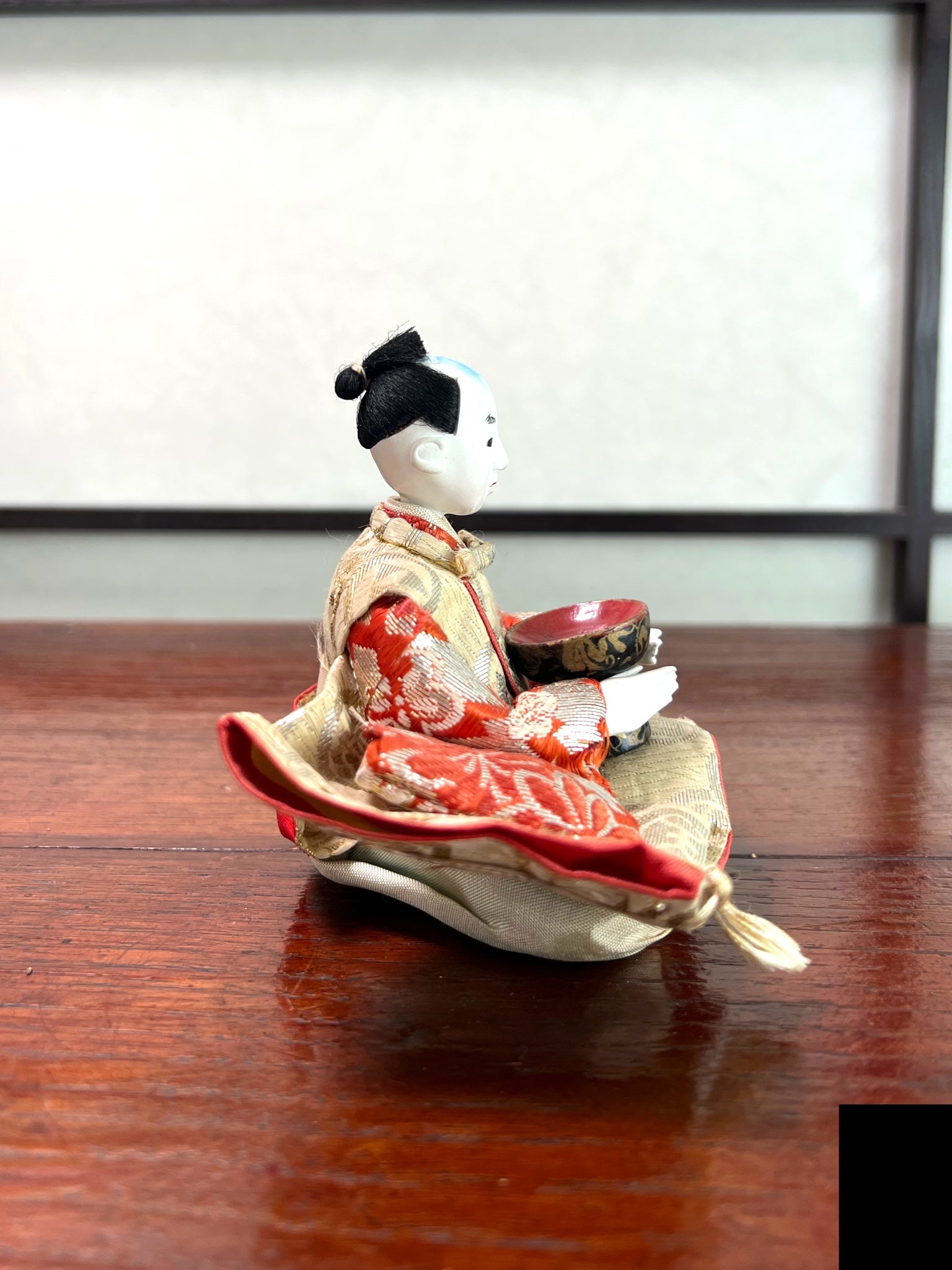 Poupée Japonaise Traditionnelle Hina Matsuri |Musicien côté droit