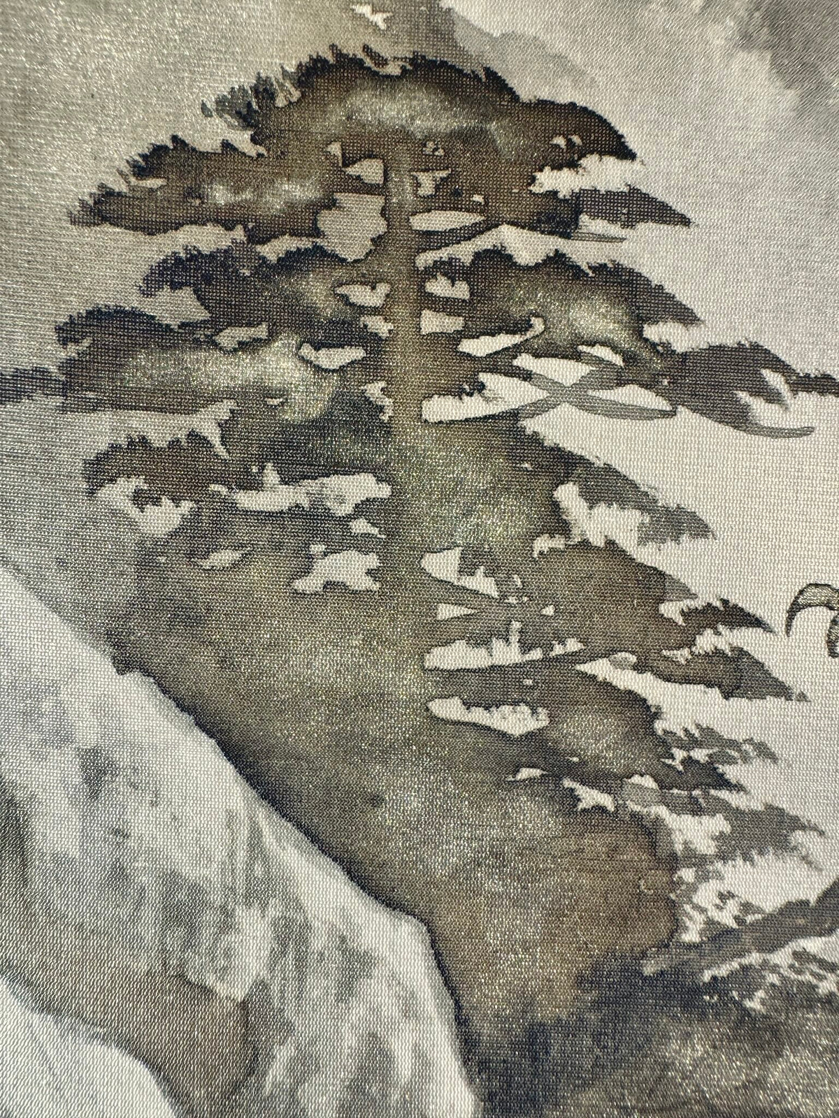 Kakejiku ancien de Tomoaki – Paysage de montagne et cascade sur soie