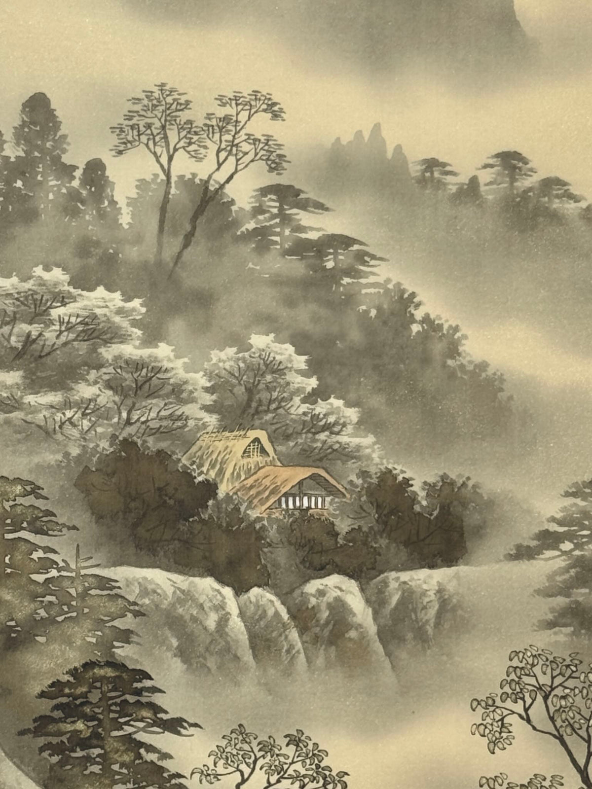 Kakejiku ancien de Tomoaki – Paysage de montagne et cascade sur soie