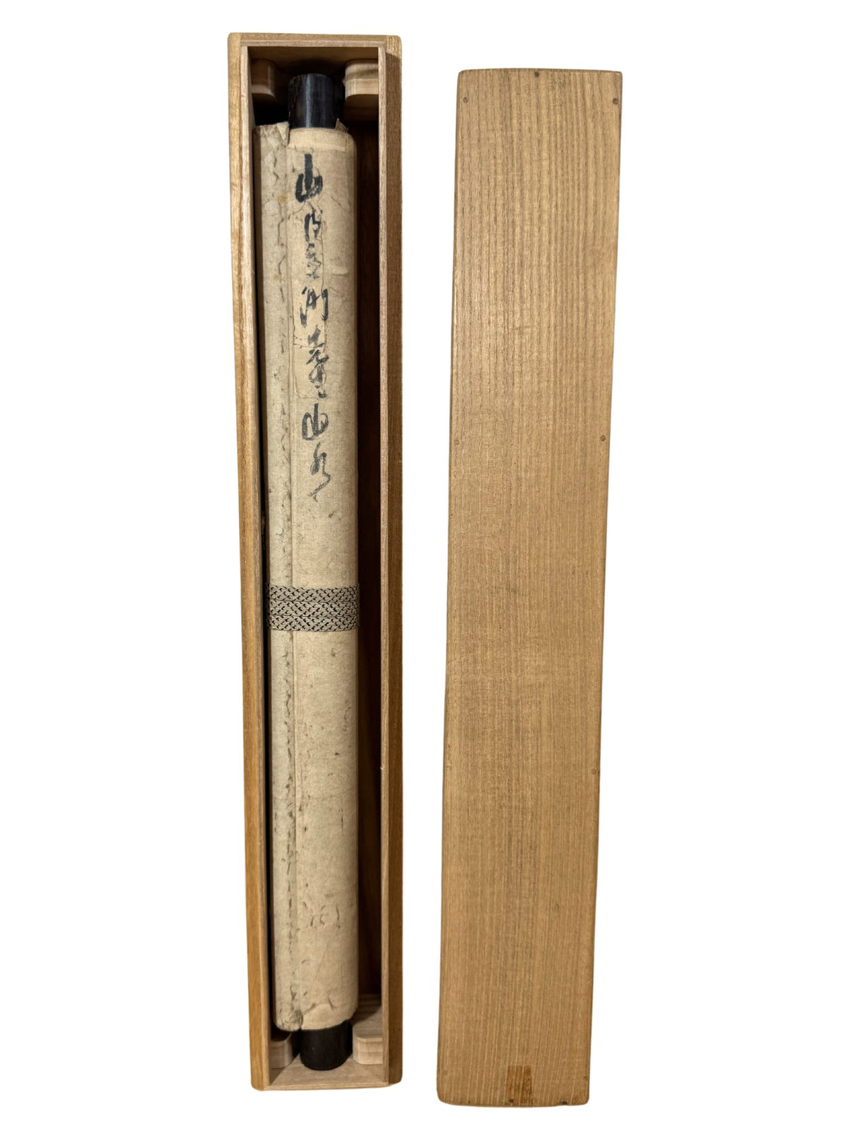 Kakejiku sumi-e avec falaise et pêcheurs en barque, gros plan sur la boite de rangement