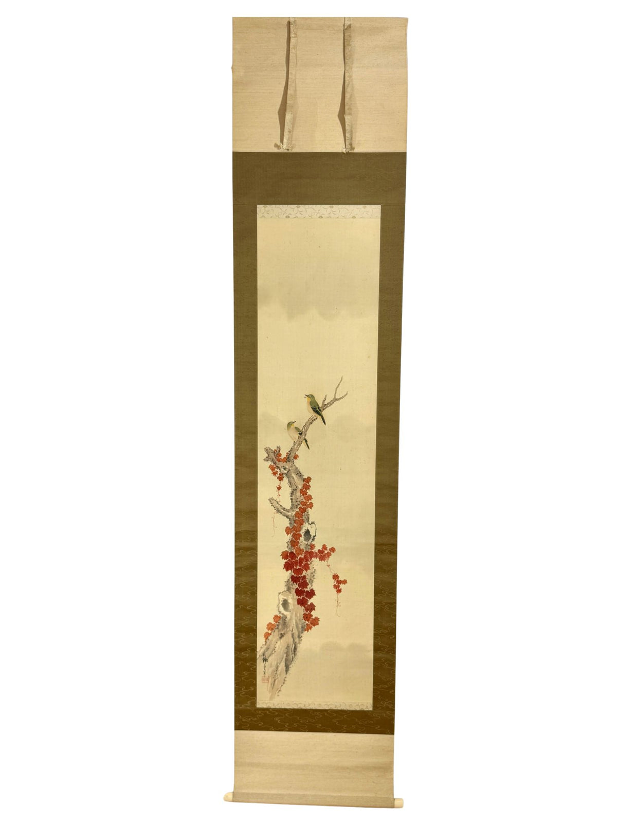 Kakejiku de Noda Seiseki avec deux oiseaux et vigne rouge.
