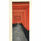 estampe japonaise de Teruhie kto, une enfilade de tori rouge-orangé base noir et sol gris