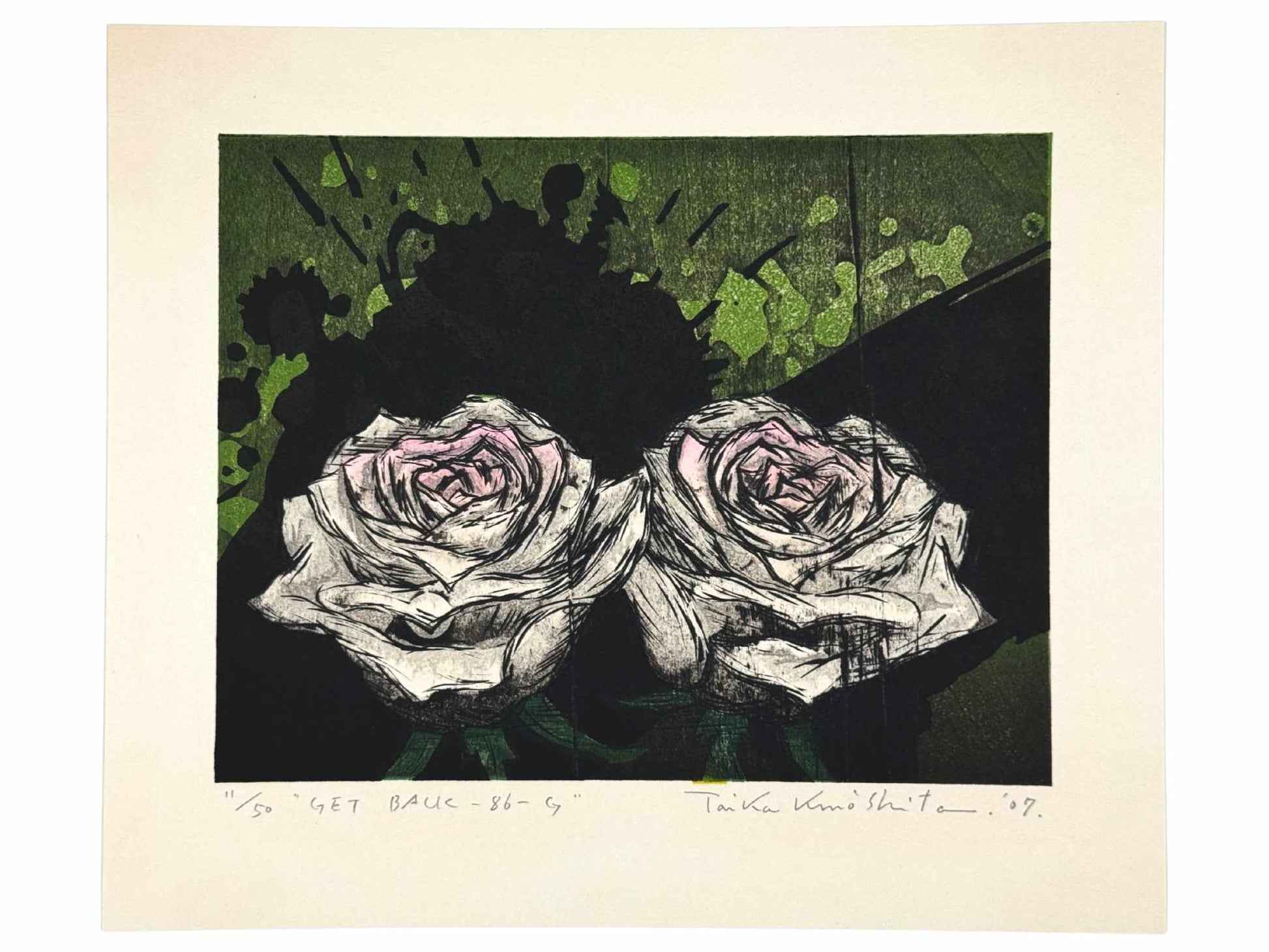 Estampe Japonaise de Kinoshita Taika représentant deux roses blanches sur un fond vert éclaboussé de noir