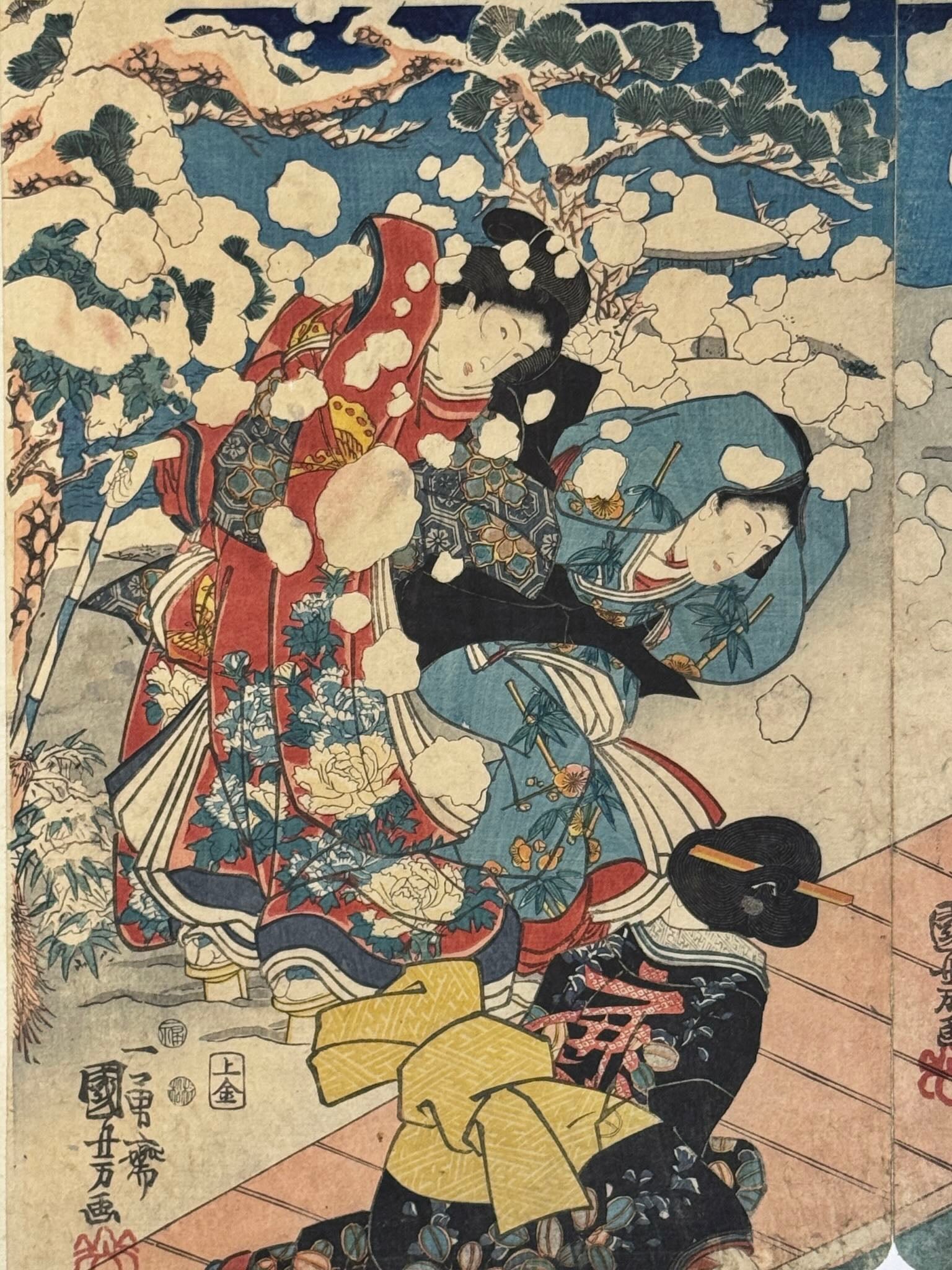 Estampe Japonaise triptyque de Kuniyoshi représentant des courtisanes sous la neige, habillées de kimonos colorés, et un seigneur accompagné d'un chat blanc et d'un coucou, détail des femmes sous la neige