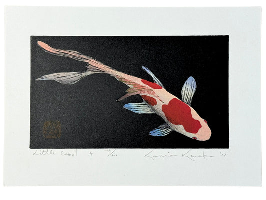 Estampe japonaise de Kunio Kaneko représentant une carpe koï sur fond noir