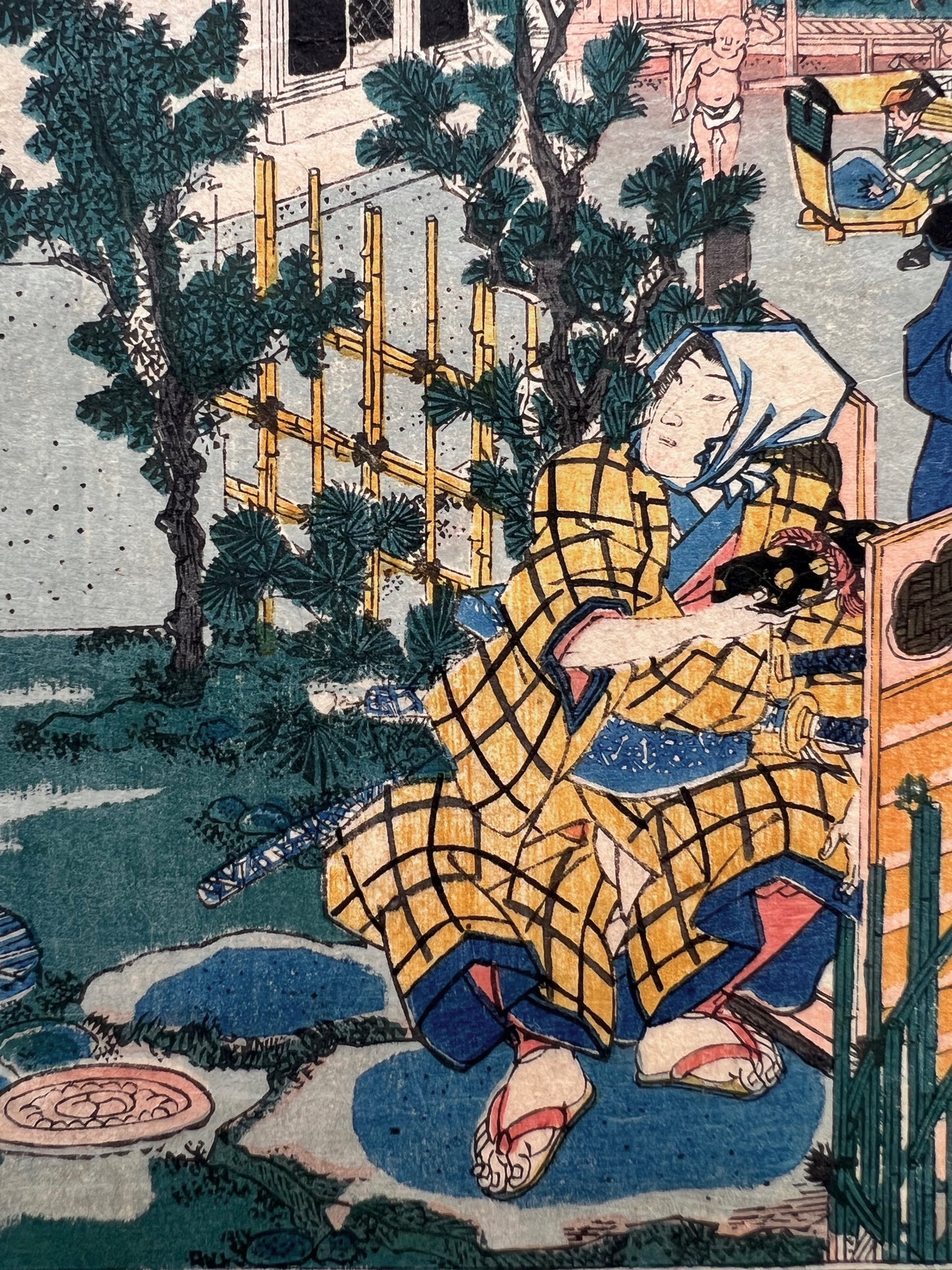 estampe japonaise rencontre discrete de samourai ronin dans la cour intérieure d'une maison de thé, homme accroupi un paquet à la main