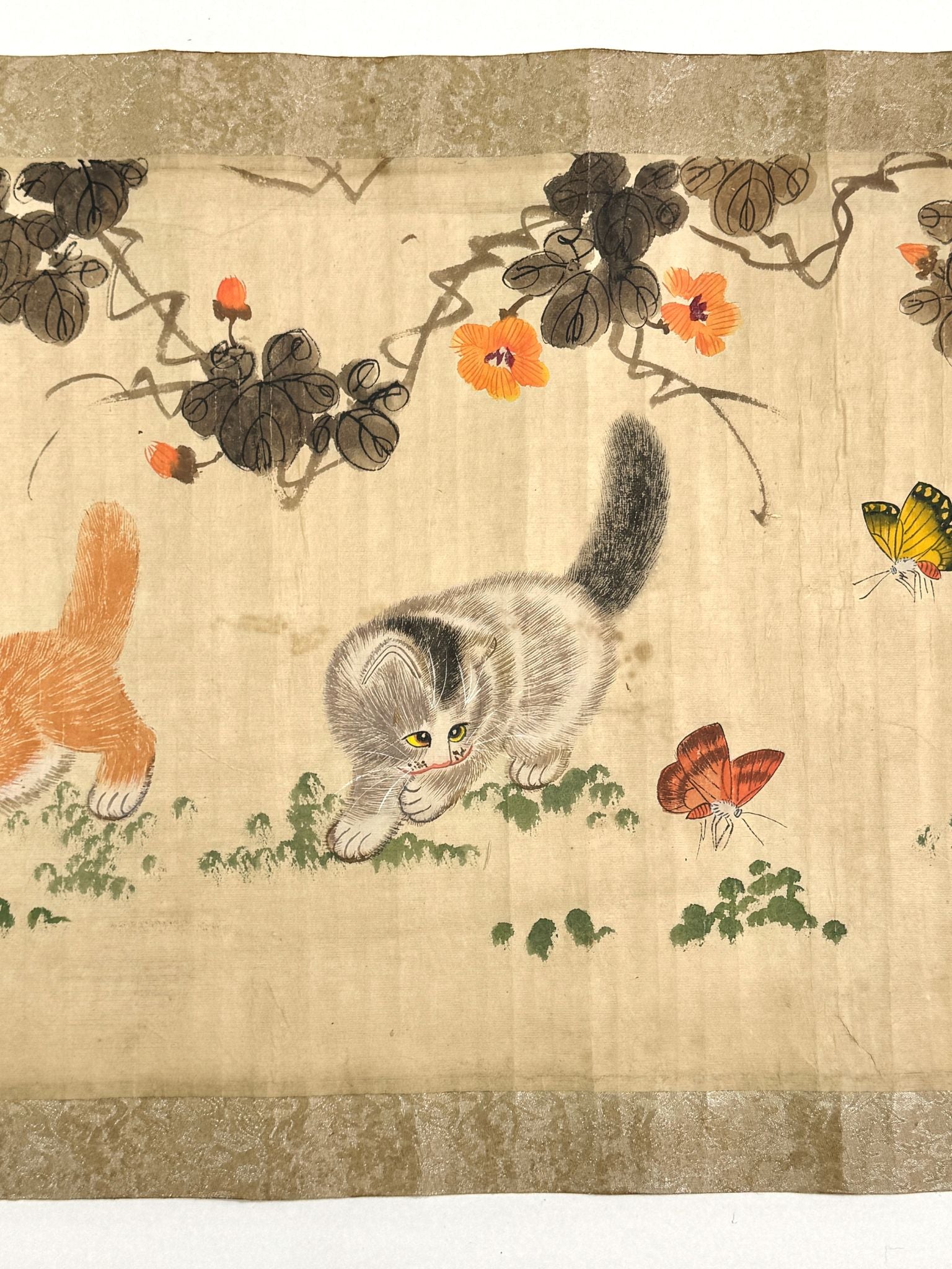 makimono japonais ancien, chatons et papillons détail 2