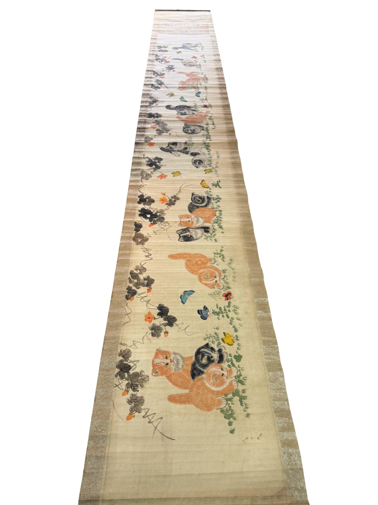 makimono japonais ancien, chatons et papillons entier longueur 4 mètres