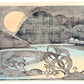 estampe japonaise contemproraine de Minakawa Taizo, pleine lune sur un lac, pins stylisés en premier plan, montagne, foret et village en second plan, le verso