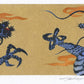 estampe japonaise deux dragons bleus dresséq face à face sur fond or