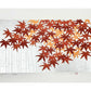 estampe japonaise contemporaine de Namiki Hajime, feuilles d'érables rouge et bambou sur fond argent 