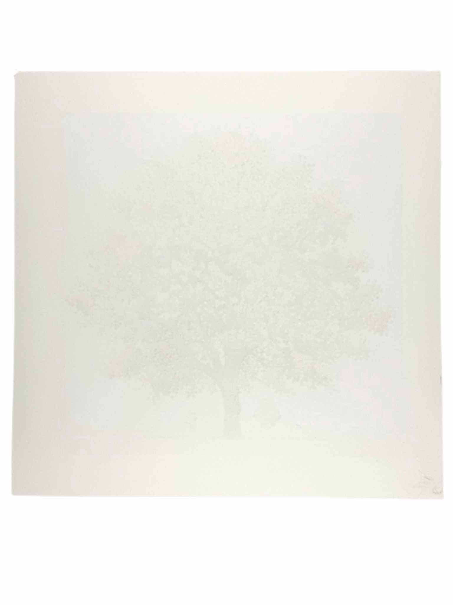 estampe japonaise de Namiki Hajime, un arbre aux fleurs rouges et roses sur fond dégradé d'argent et or, le verso