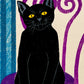 estampe japonaise d'un chat noir assis sur une chaise fushia, gros plan sur le chat aux yeux jaunes