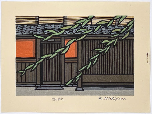 estampe japonaise contemporaine, facade maison traditionnelle en bois avec une branche de feuillage en premier plan