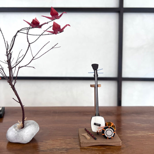 Instruments traditionnels Japonais miniatures| Shamisen  | Décor pour Hina-matsuri