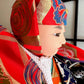 Poupée Ichimatsu, Benkei et sa cloche, visage et tissu orange entourant tête