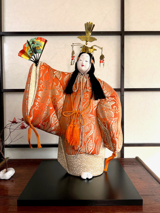 poupée japonaise traditionnelle kimekomi acteur théatre No