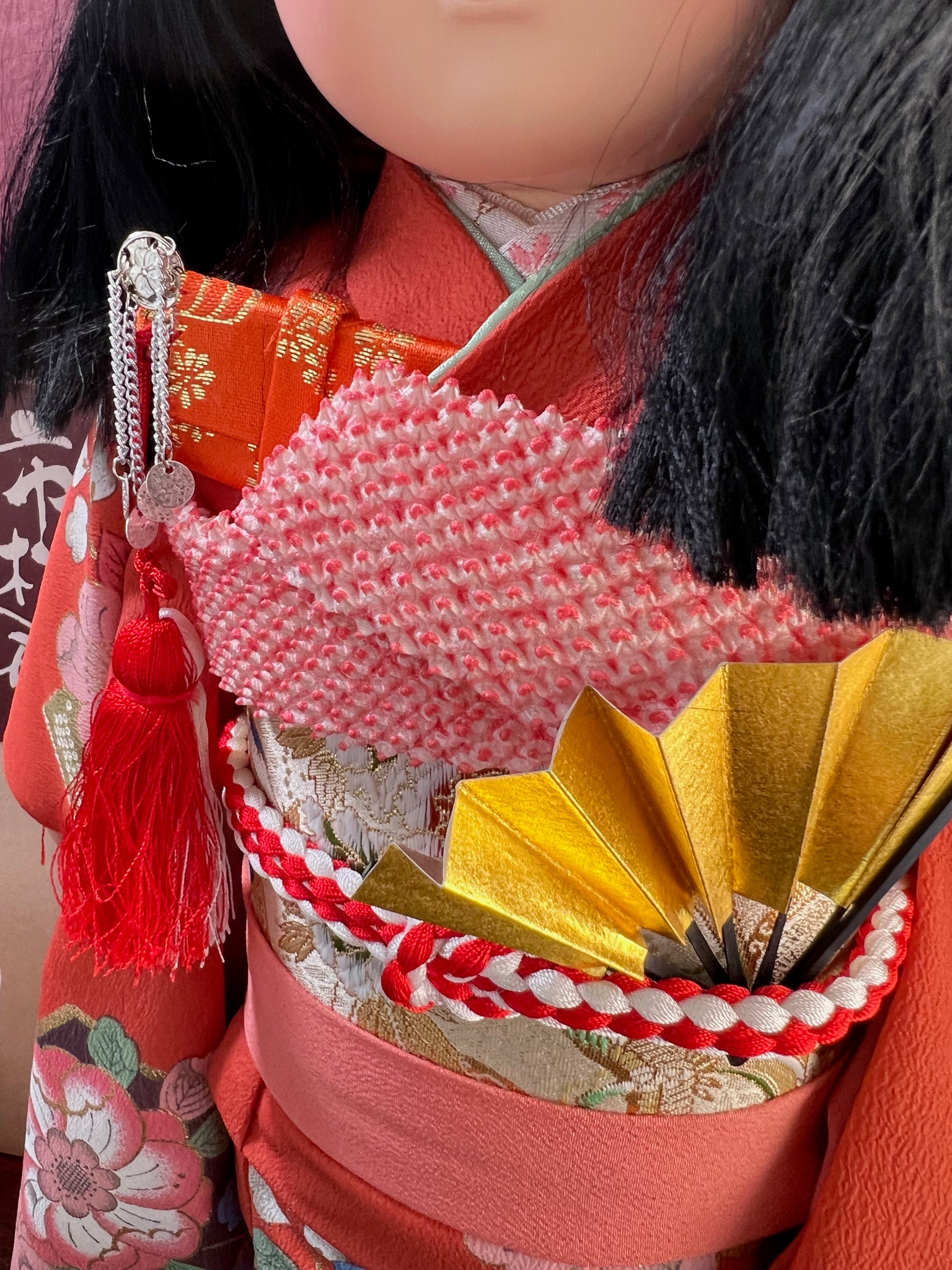 Poupée Japonaise Traditionnelle  Ichimatsu | Jeune fille en kimono orange fleuri éventail et pochette