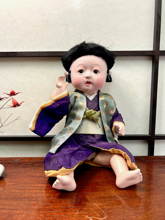 poupée japonaise traditionnelle articulée garçon en kimono