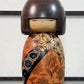 Kokeshi Yuji Kawase Kinu Komachi aux motifs de kimono japonais, la vidéo à 360 degrés