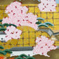 Sérigraphie japonaise grand format château aux quatre saisons, gros plan sur les cerisiers en fleurs au printemps