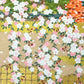 Sérigraphie japonaise grand format château aux quatre saisons, gros plan sur les fleurs de cerisier pleureurs