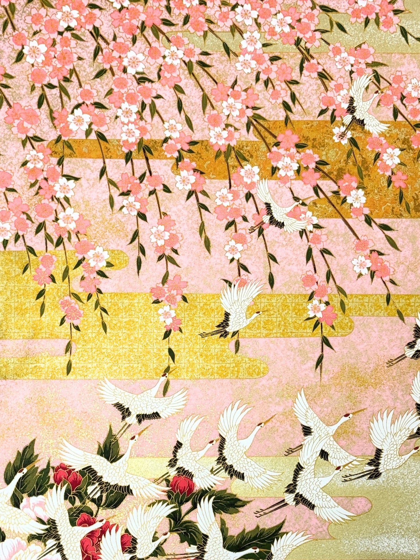 Sérigraphie japonaise grand format envol de grues et fleurs de printemps, gros plan sur grues et cerisiers en fleurs