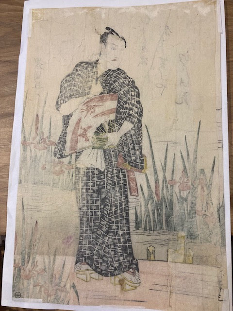 Estampe Japonaise de Toyokuni I Utagawa | L'acteur Shigan sur un ponton aux iris dos de l'estampe